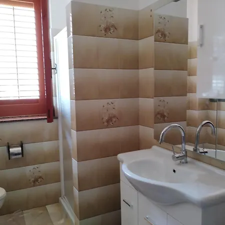 Casa Engy Липари